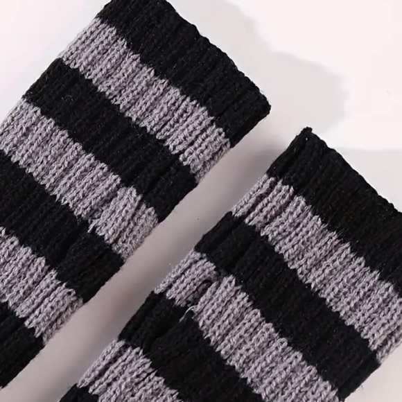 🌸Knit Stripe Arm Warmers - Picture 3 of 4
